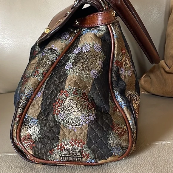 FENDI EUC TOBACCO PEQUIN STRIPES FABRIC AND LEATHER MAGIC SHOULDER BAG RARE FIND - Picture 11 of 17